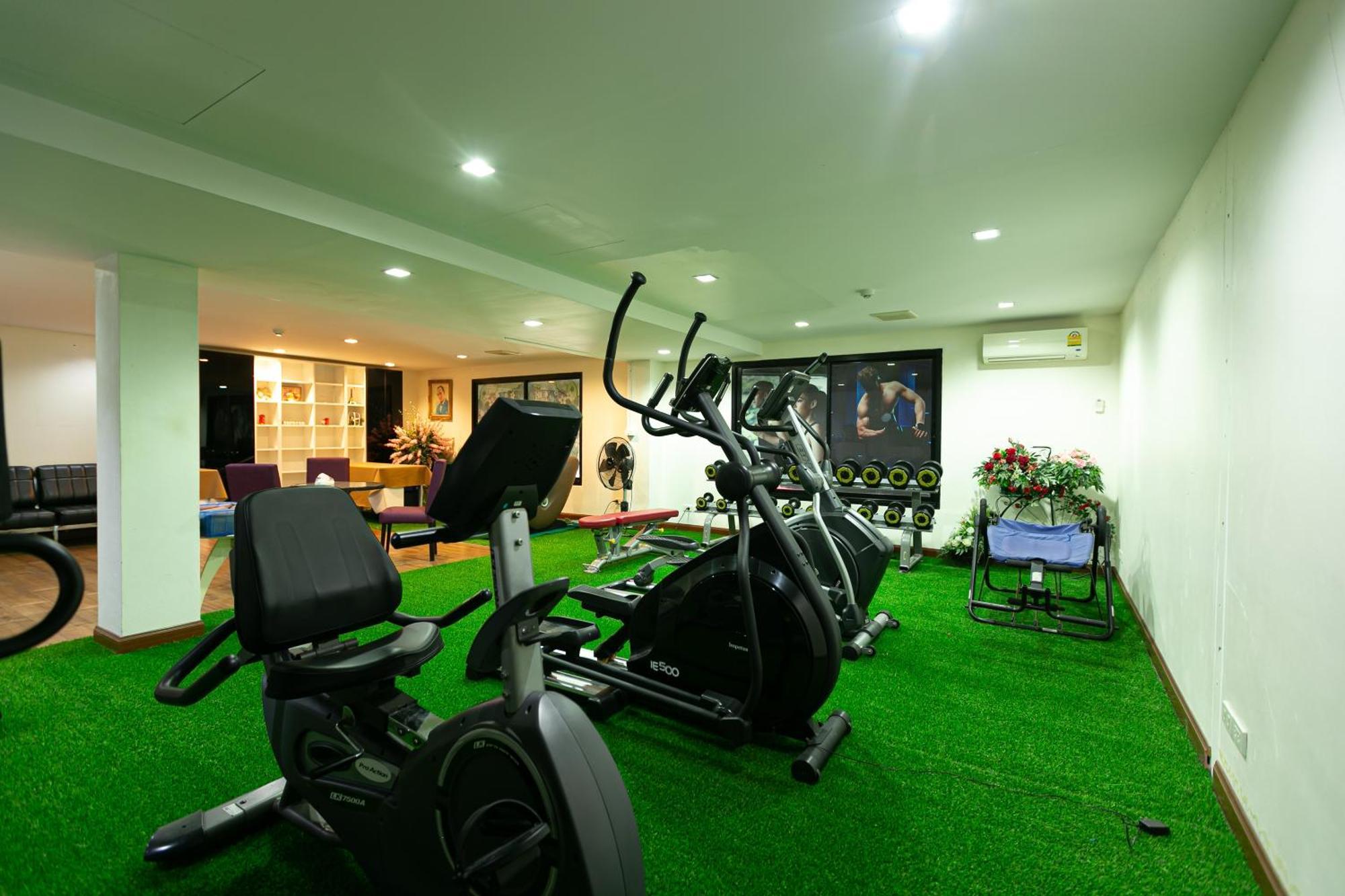 Grand Ratchapruek Hotel Pak Kret Exterior photo