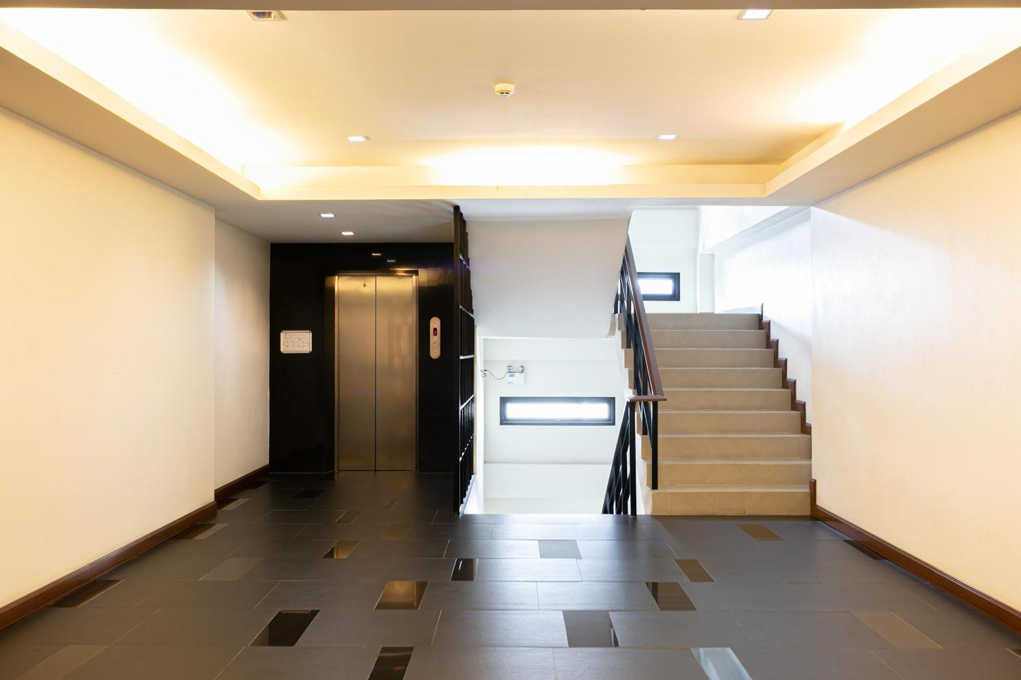 Grand Ratchapruek Hotel Pak Kret Exterior photo