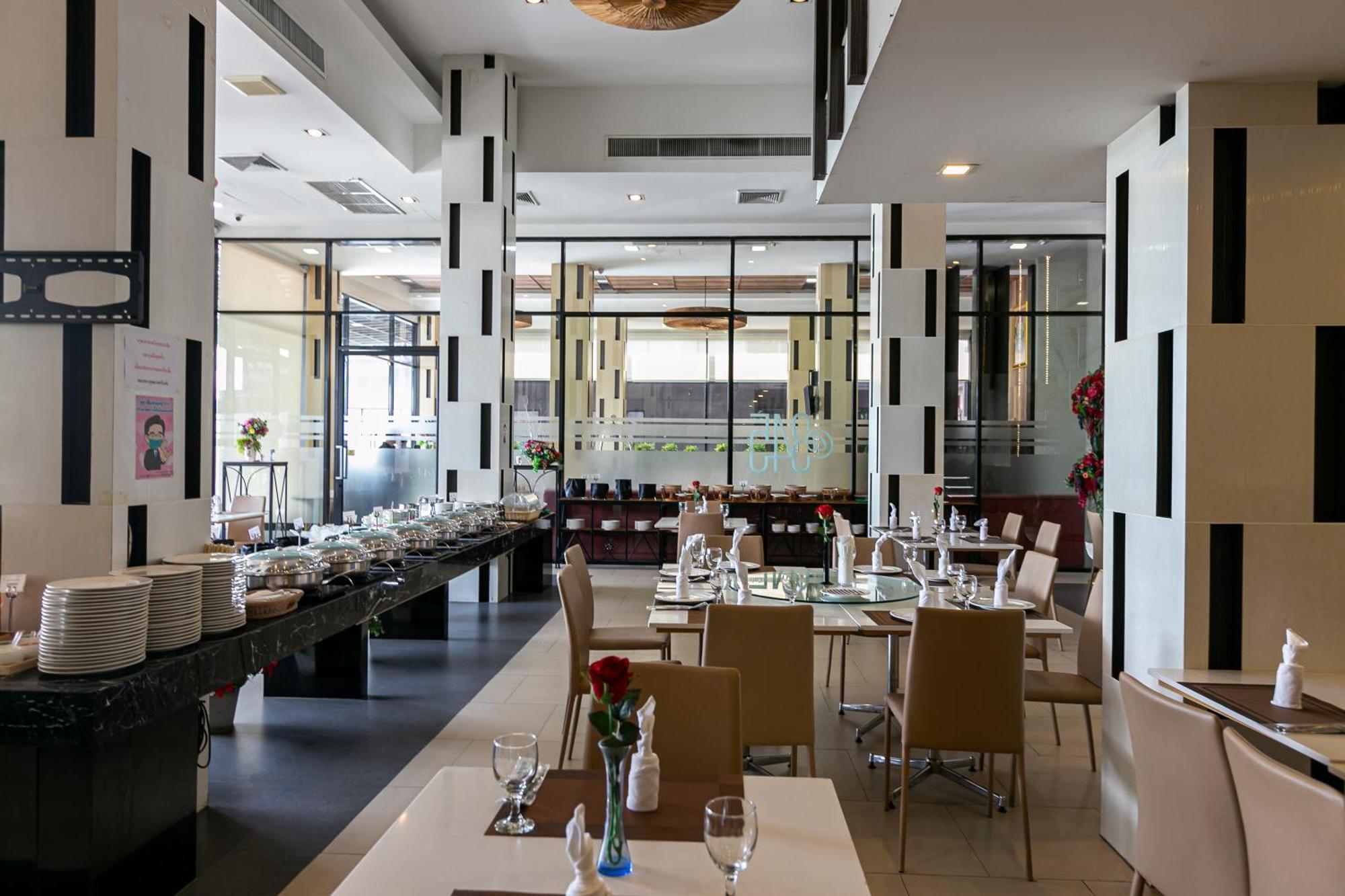 Grand Ratchapruek Hotel Pak Kret Exterior photo